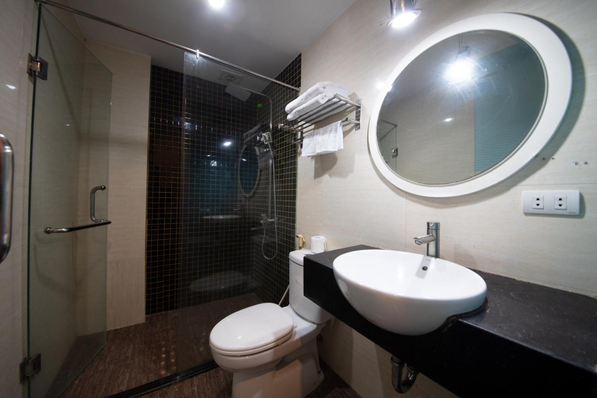 Omina Hanoi Hotel & Travel Zewnętrze zdjęcie