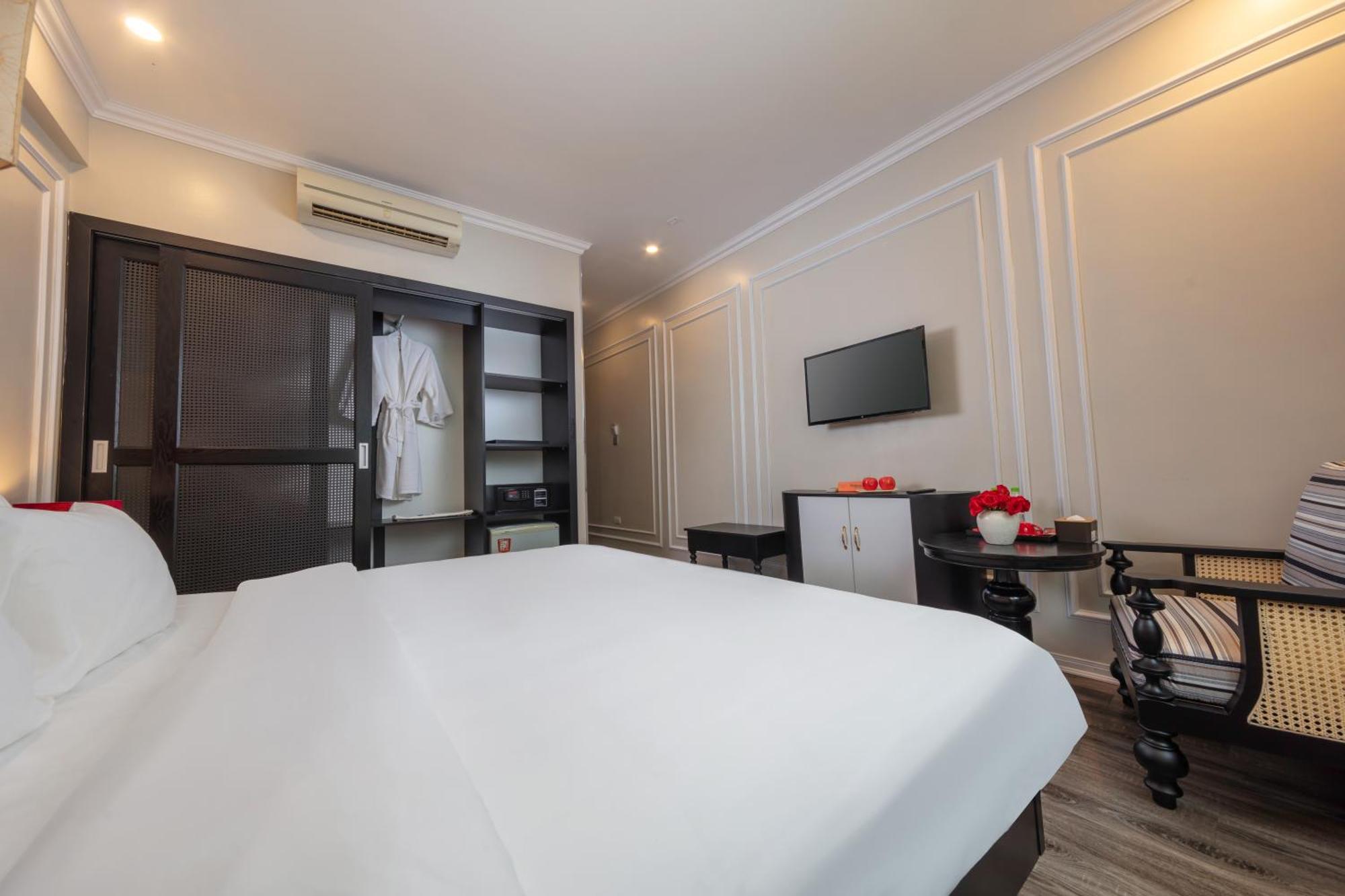 Omina Hanoi Hotel & Travel Zewnętrze zdjęcie