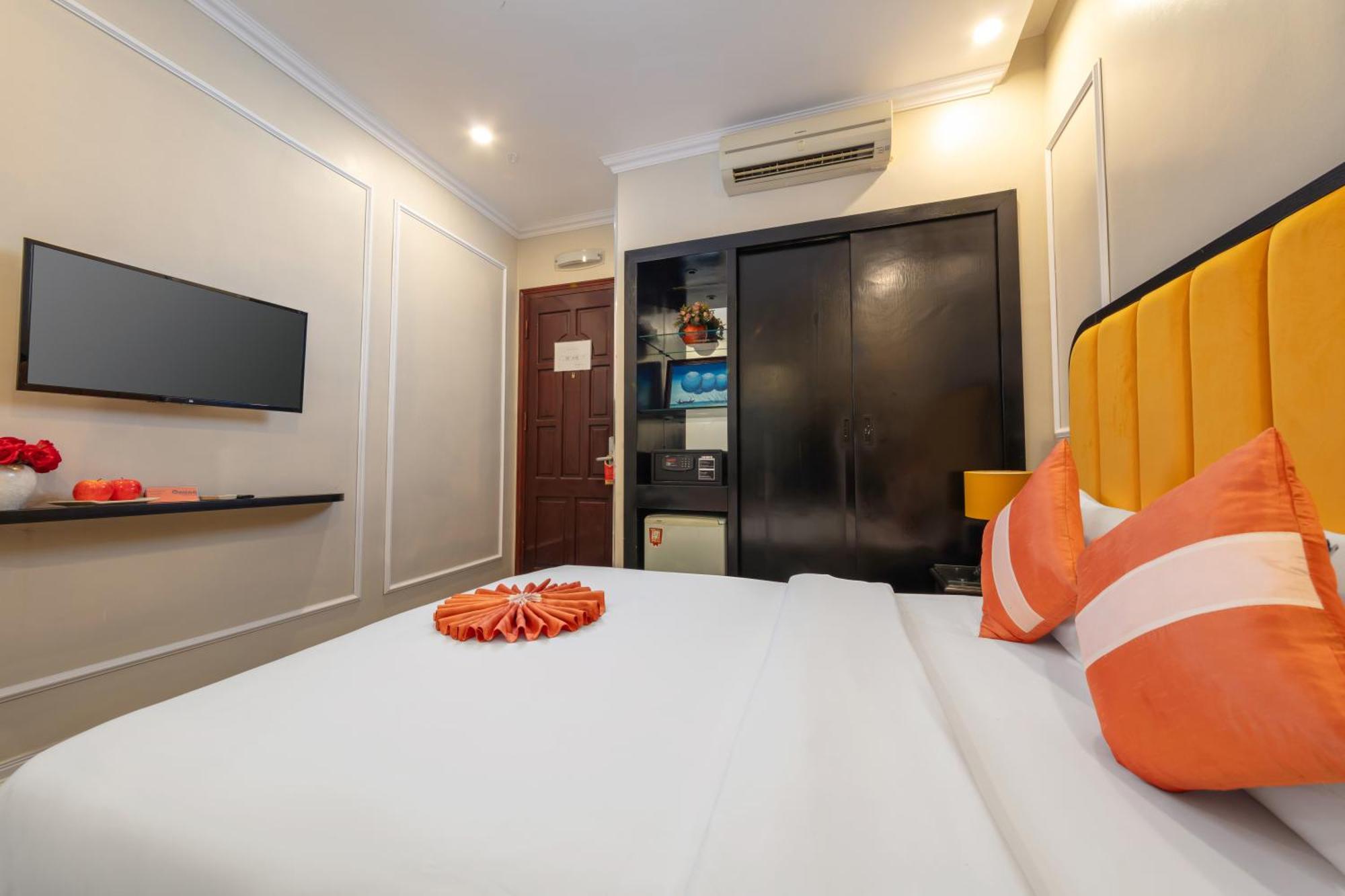 Omina Hanoi Hotel & Travel Zewnętrze zdjęcie